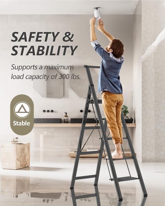 5 Step Aluminum Folding Ladder 300 lbs Capacity E9533
