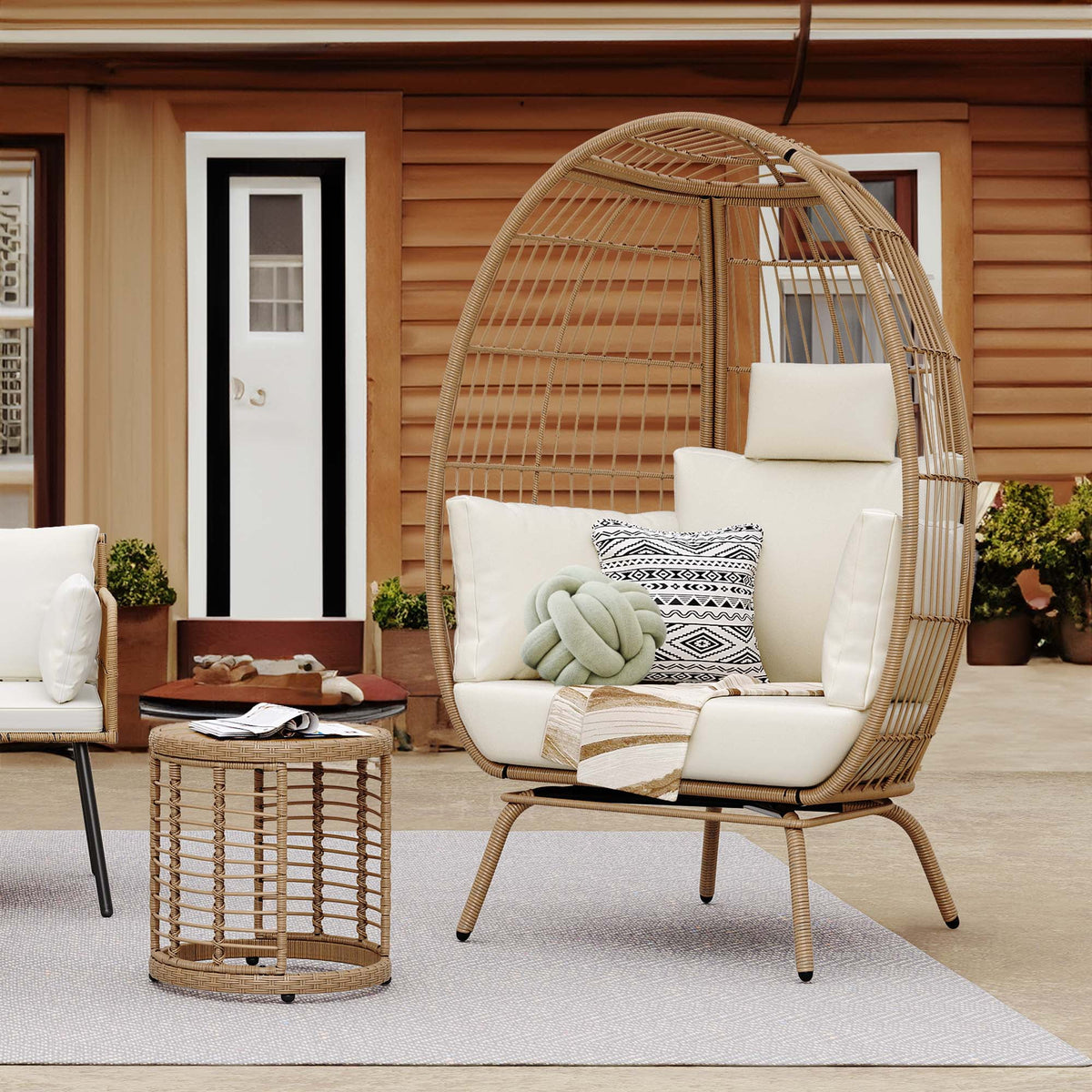 Beige Wicker Egg Chair with Cushions I1997