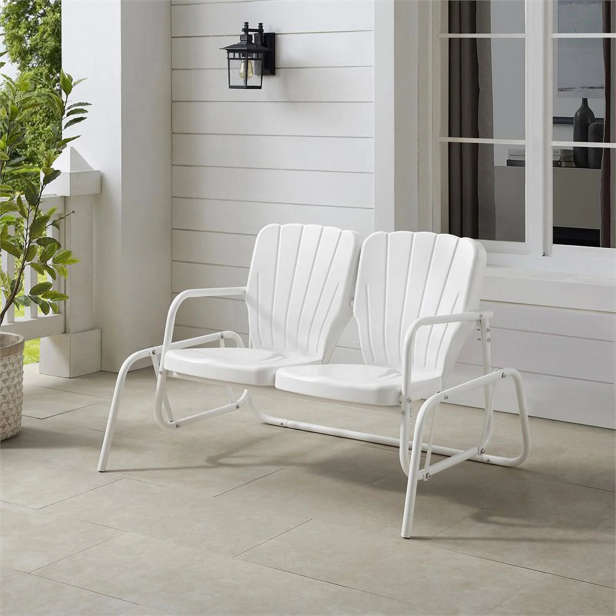 Metal Outdoor Loveseat Glider in White J4537