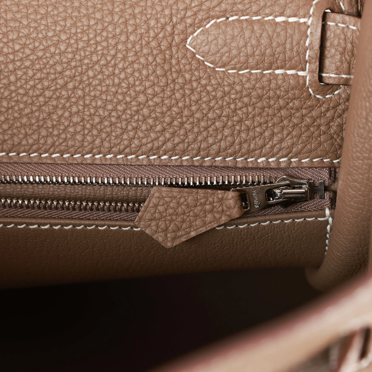Etoupe Togo Leather Bag V905