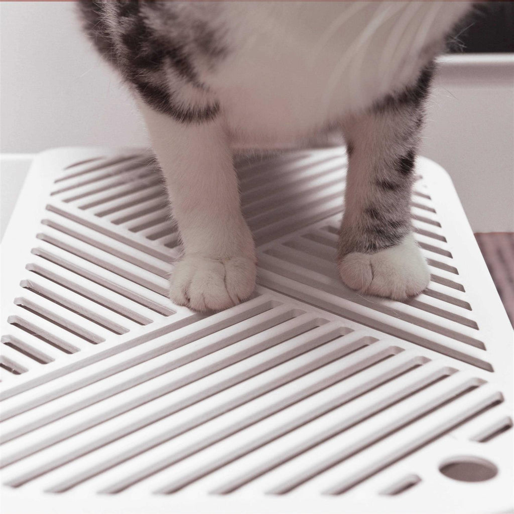 Cat Litter Box with Scoop and Holder B150