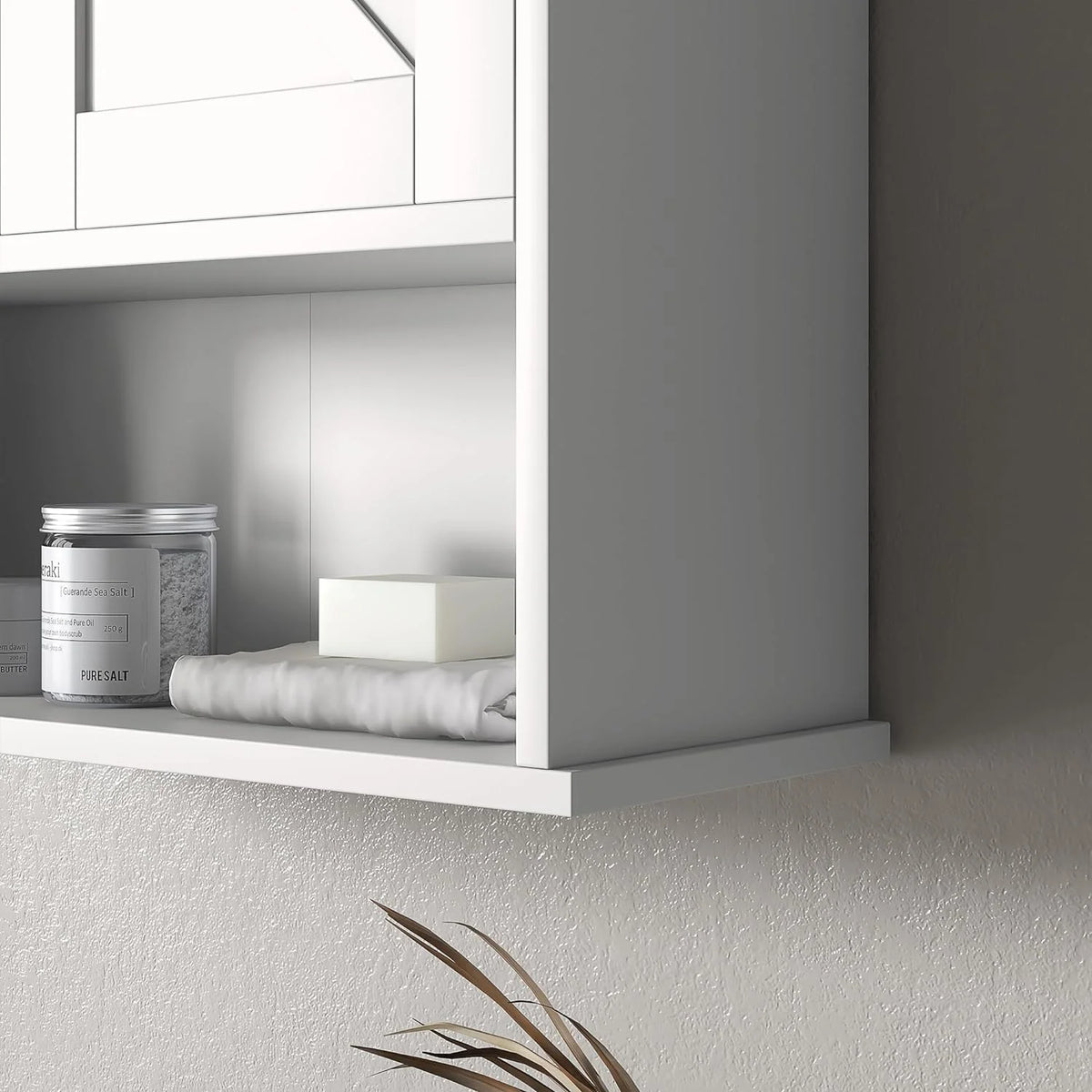 White Wall Mounted Bathroom Cabinet with Adjustable Shelf Q68006