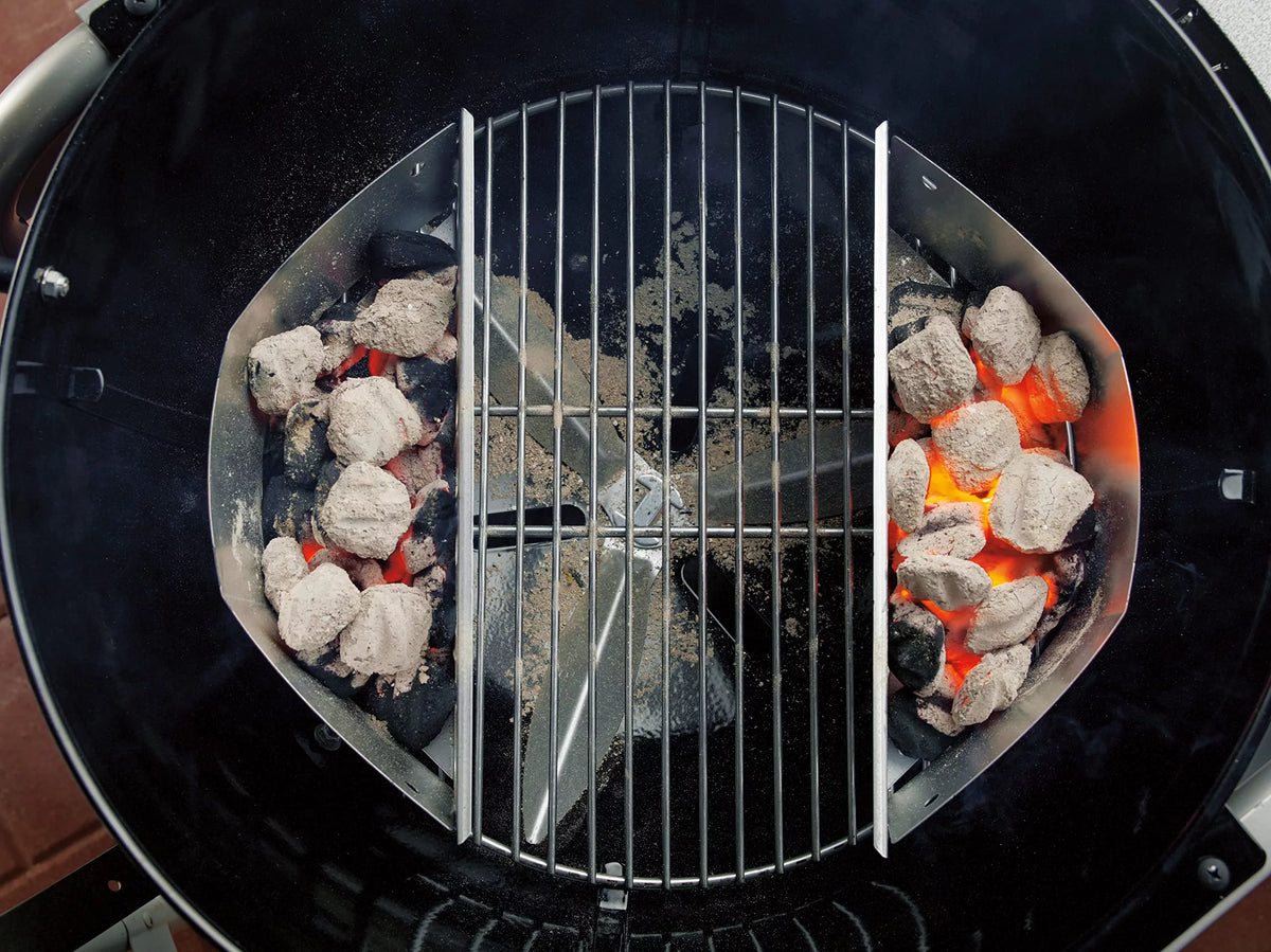 22 in. Charcoal Grill Q32916