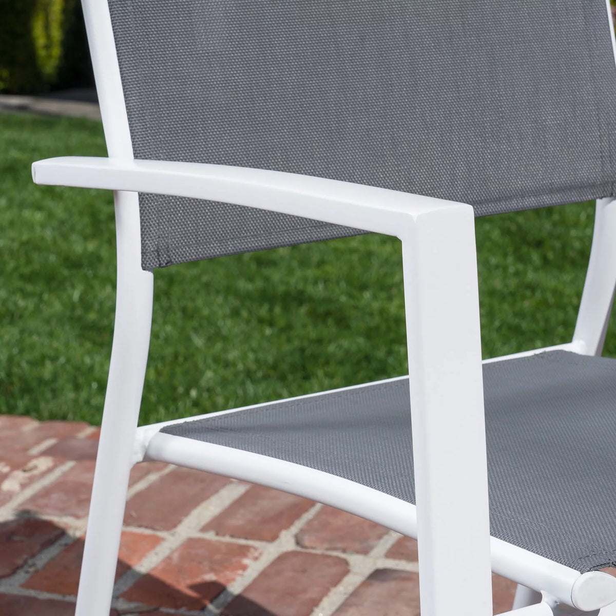 9-Piece Expandable Dining Set with 8 Sling Chairs and Table G571