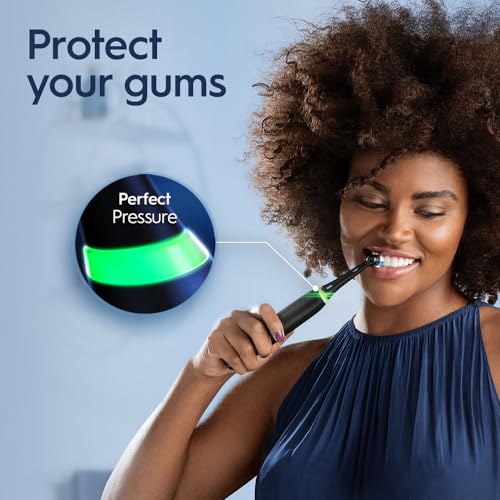 Black Rechargeable Electric Toothbrush with 2 Brush Heads and Travel Case I15384