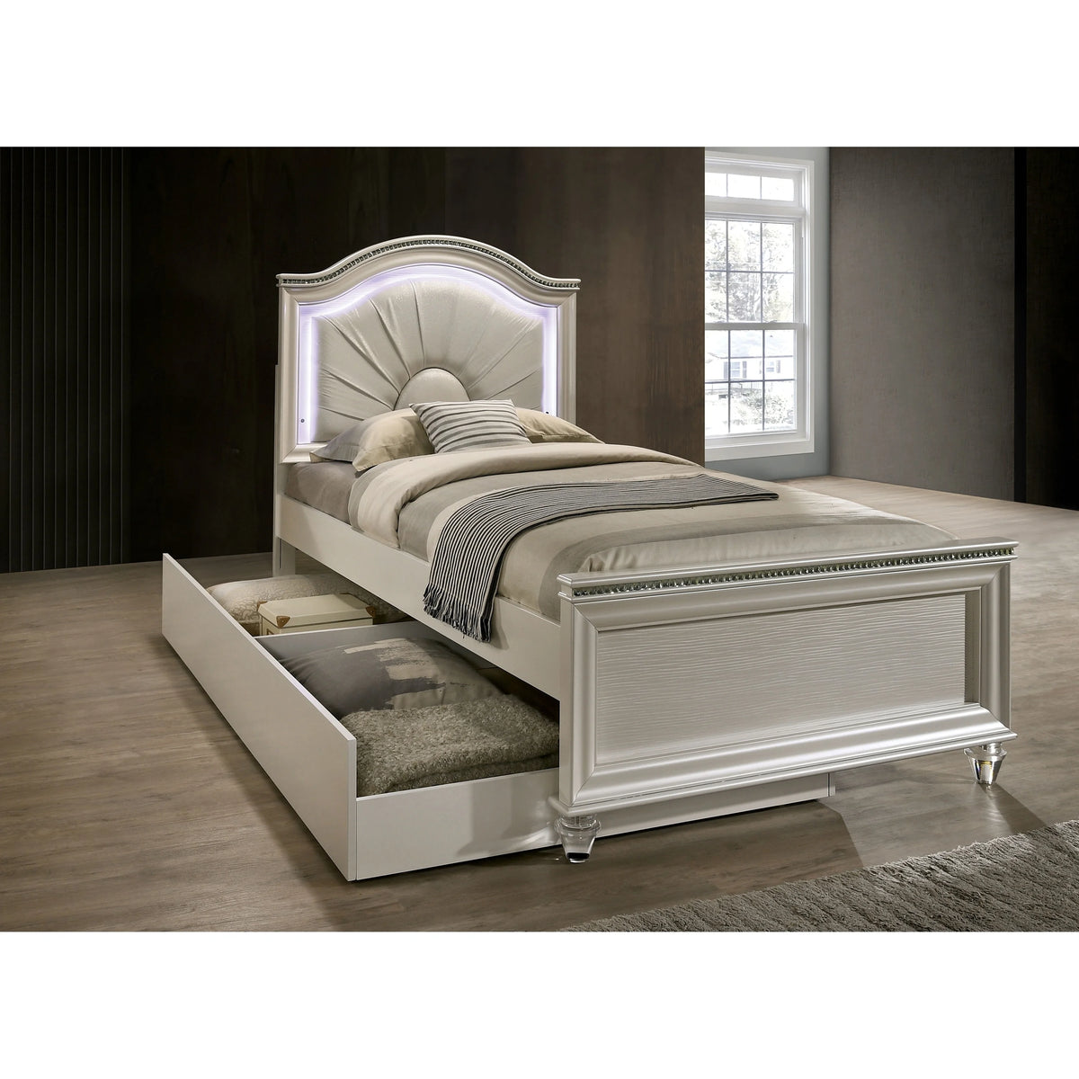 Pearl White Upholstered Panel Bed Full L35521