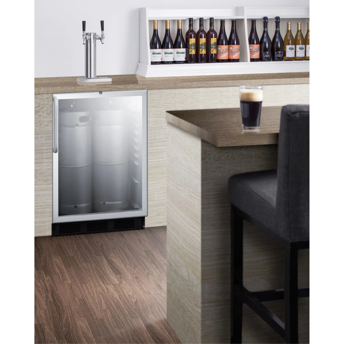 Specialty Refrigerator Q8282
